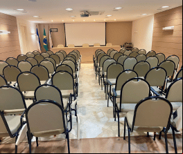 Foto do auditório da Amunes